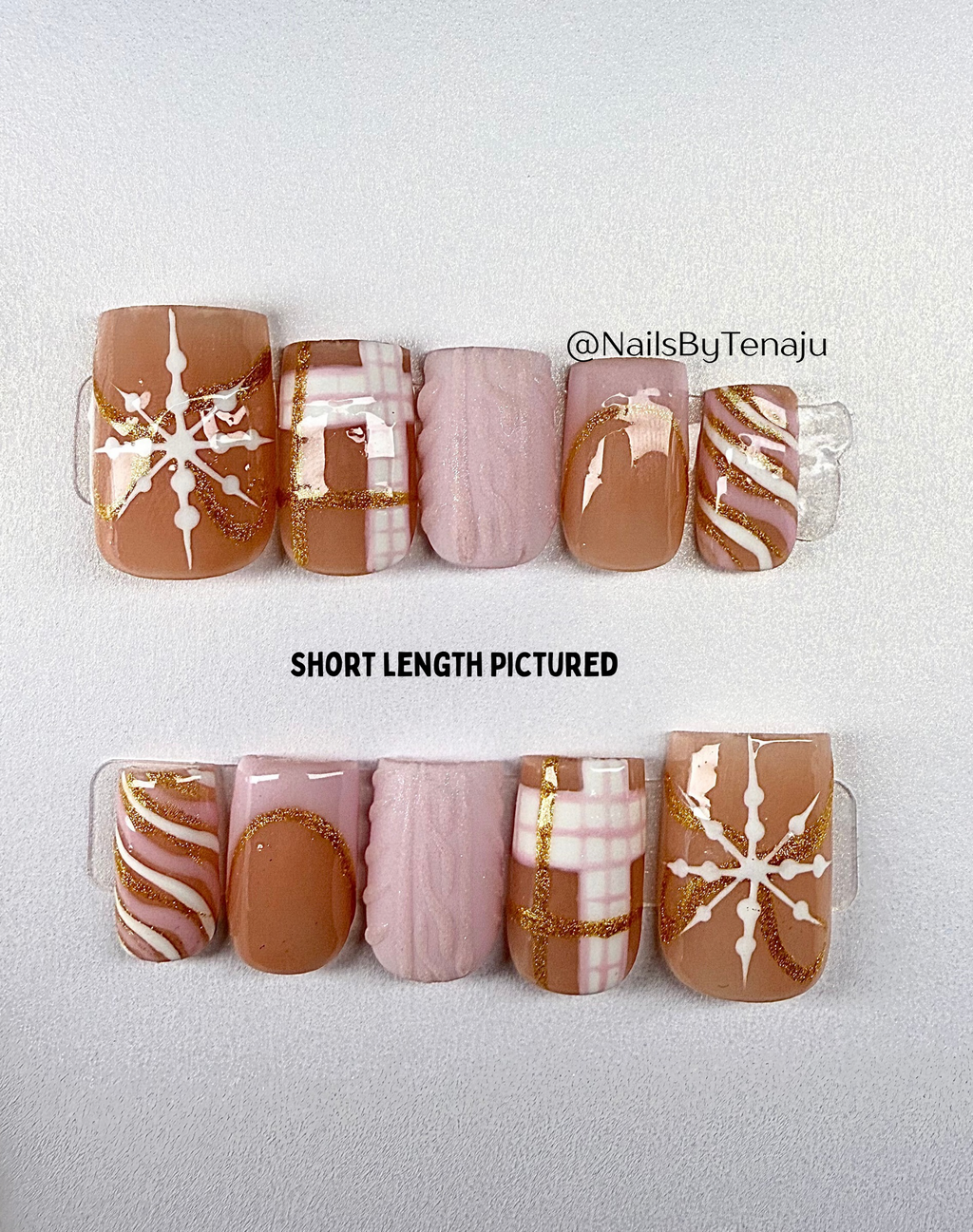 A Pink Christmas Press-ons